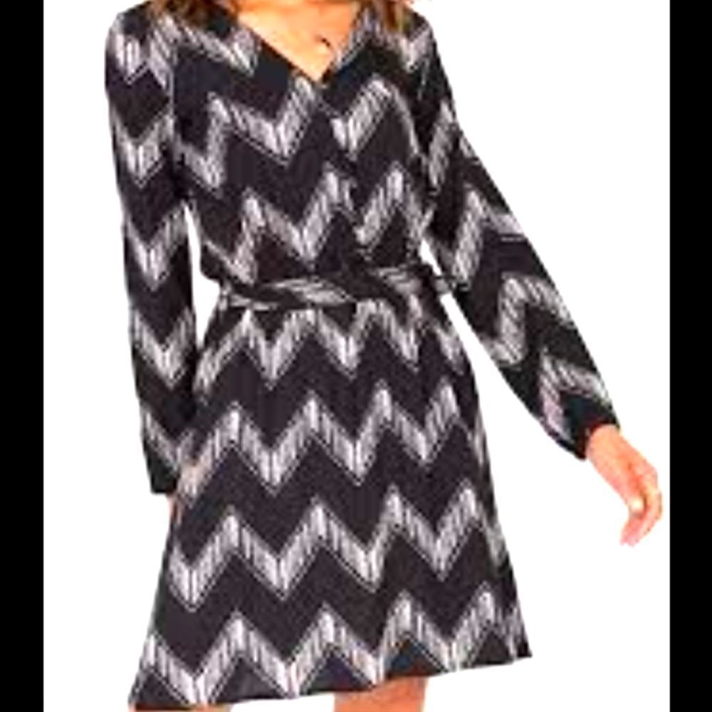 BRAND NEW TACERA 3/4 SLEEVELESS FRONT BUTTON DOWN ABOVE THE KNEE SILKY DRESS